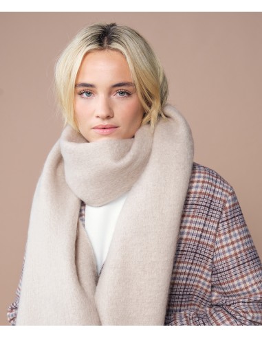 BEE-B496R-Fluffy Scarf